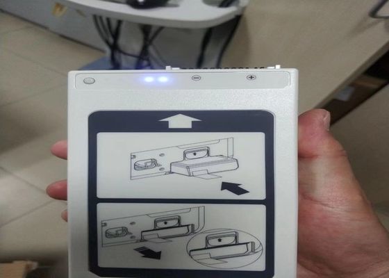 Batteria ricaricabile agli ioni di litio 989803190371 Per il defibrillatore PHLIP DFM100